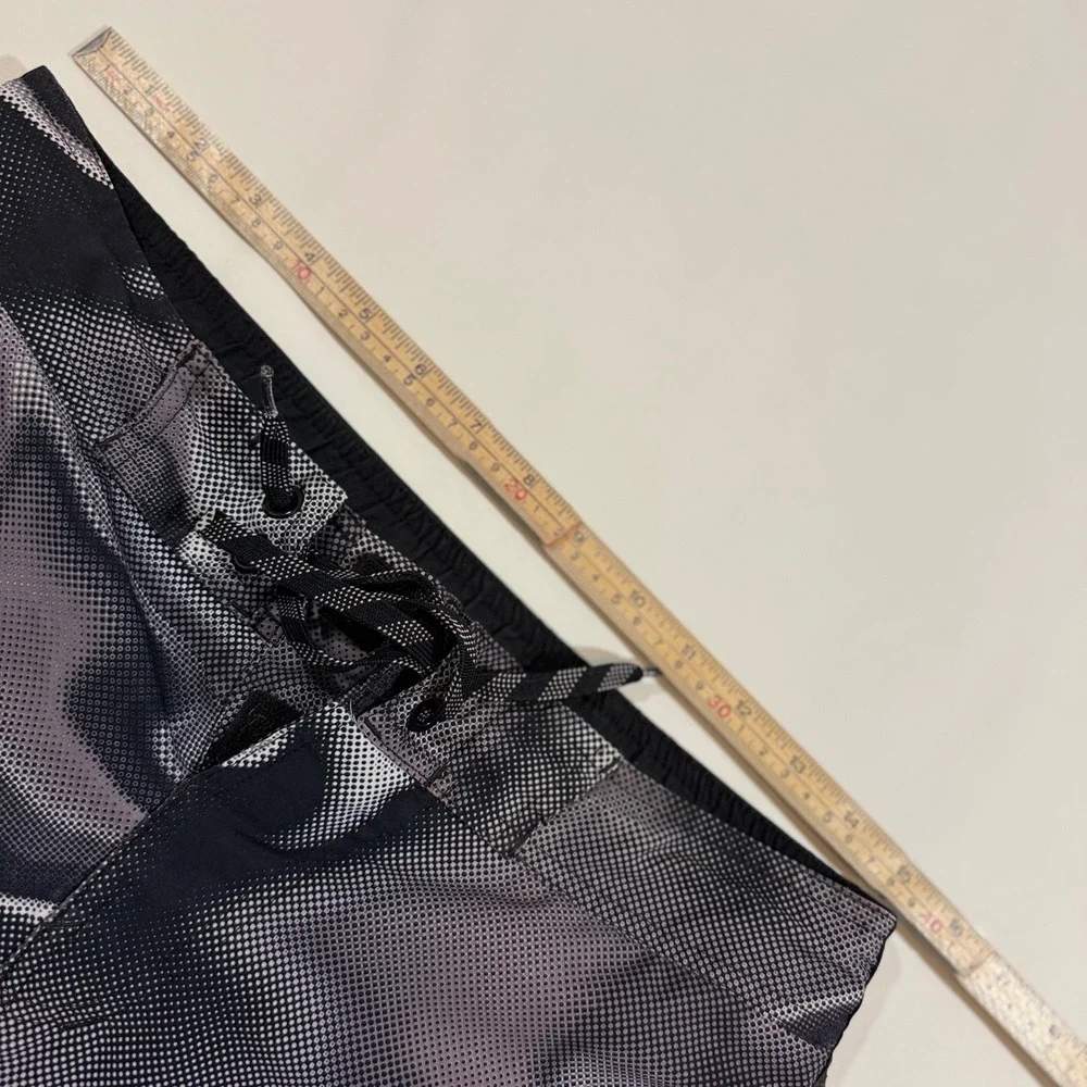 Nike Board Shorts Men Small Gray Abstract Marble Print Good Swim Trunks